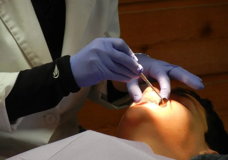 Dental Health Tips for Teens