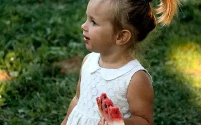 Choosing Tooth-Friendly Snacks for Your Kids