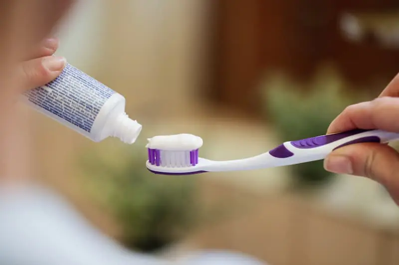 Beware of Toothpaste Containing These 8 Ingredients