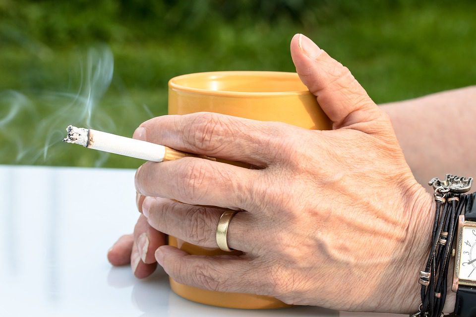 Smoking and Tooth Loss Smoking and Tooth Loss
