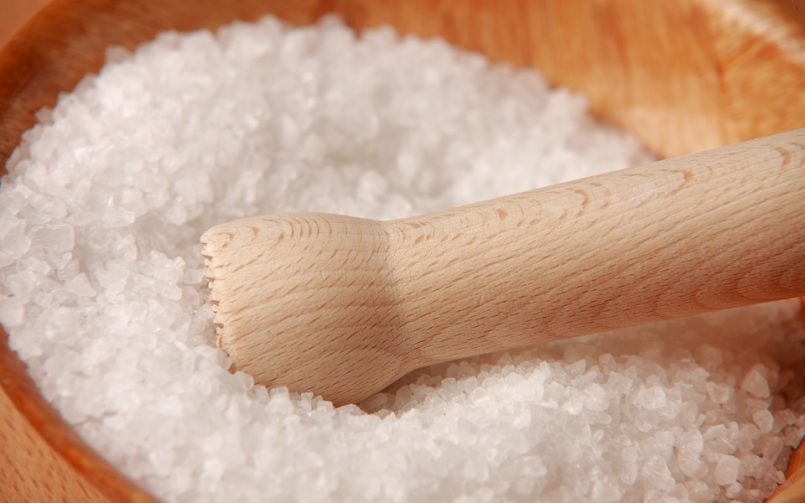 Salt Water Mouth Rinse for Optimal Oral Health