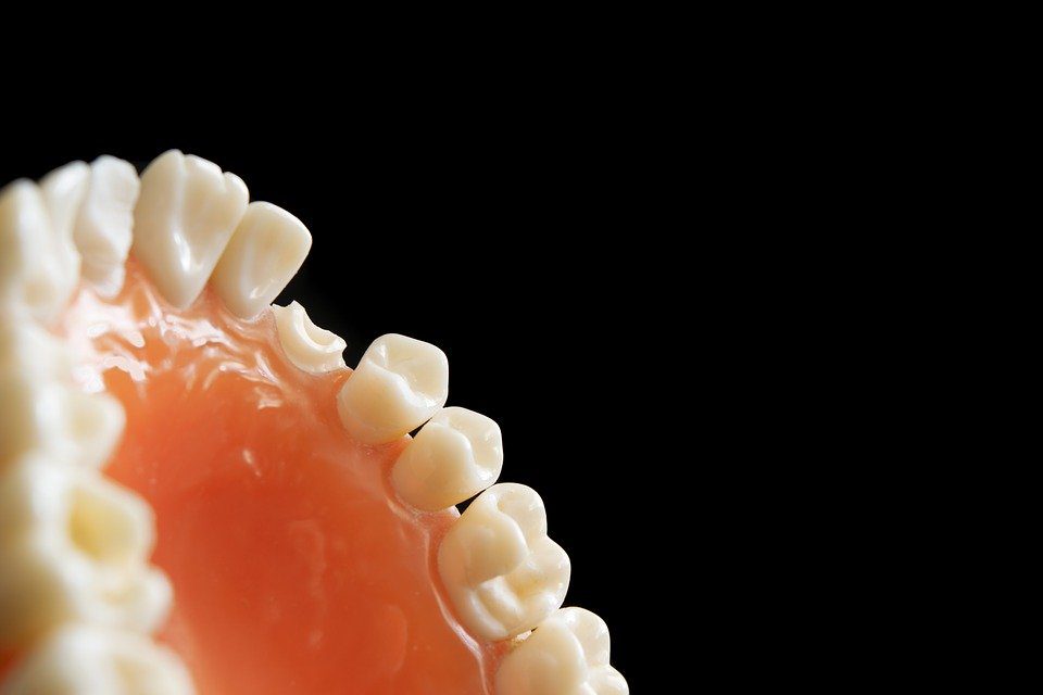 Signs of a Dead Tooth Signs of a Dead Tooth