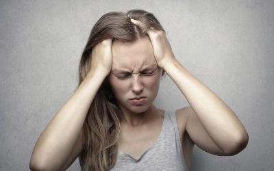 Headaches and Pain After a Tooth Extraction: What’s Normal?
